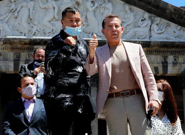 Chavez Sr Camacho Jr