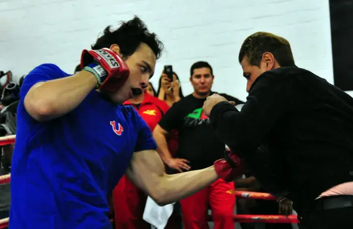 Chavezjr Training Goossen Bygerman