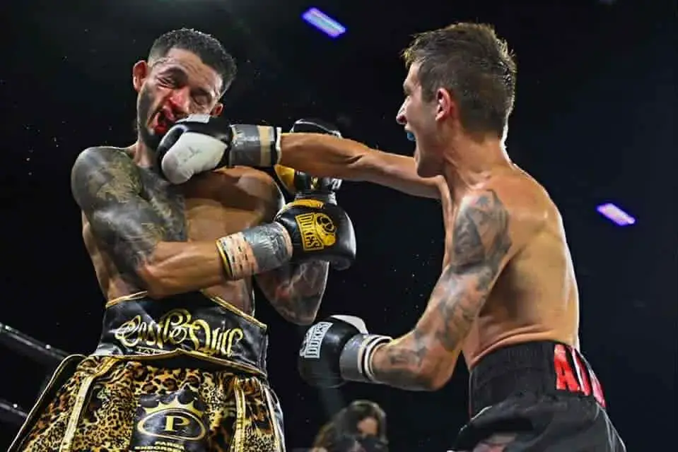 Connor Adaway lands a right hand on Emmanuel "Salserito" Rodriguez