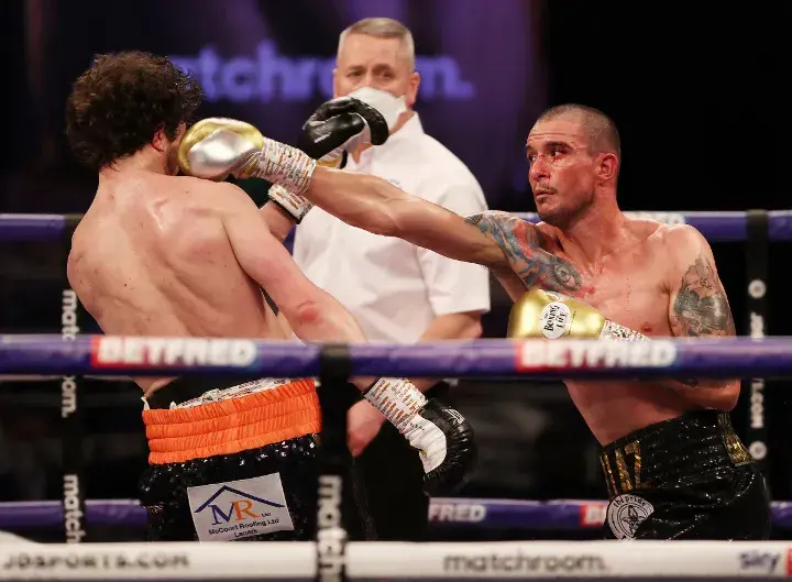 Davies Valenzuela Fight