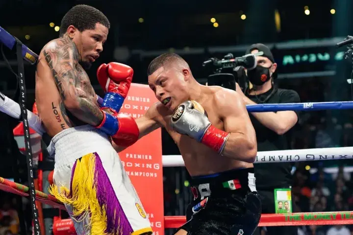 Davis Cruz Fight Hafey