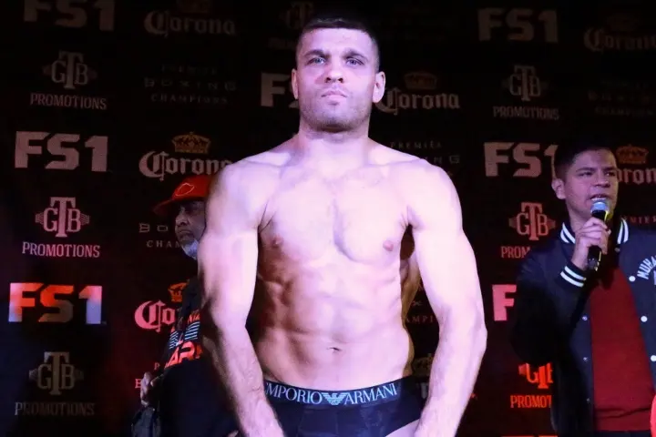 Derevyanchenko Russell