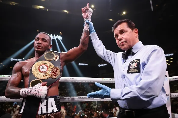 Erislandy Lara