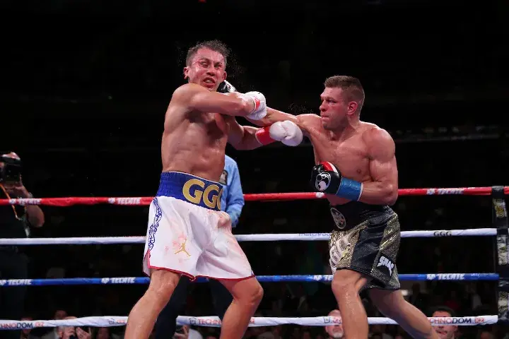 Golovkin Derevyanchenko Fight