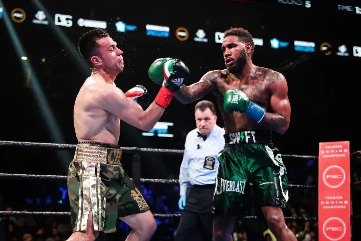 Hurd Santana Fight