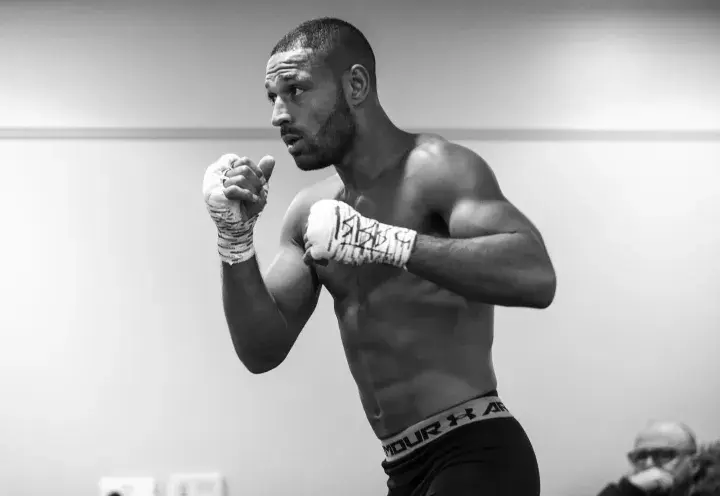Kell Brook warms up for a boxing match