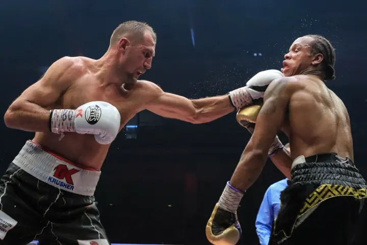 Kovalev Yarde Fight