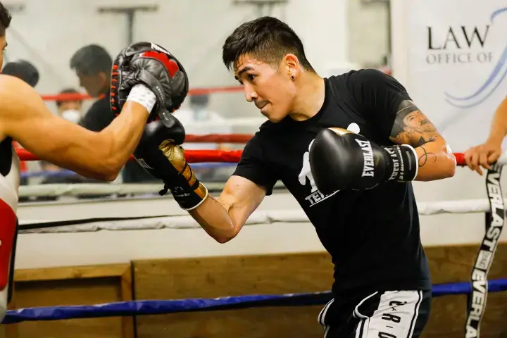 Leo Santa Cruz