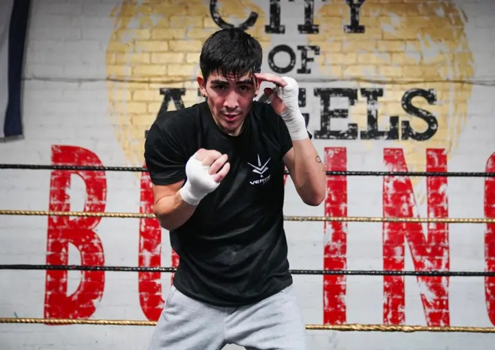 Leo Santa Cruz