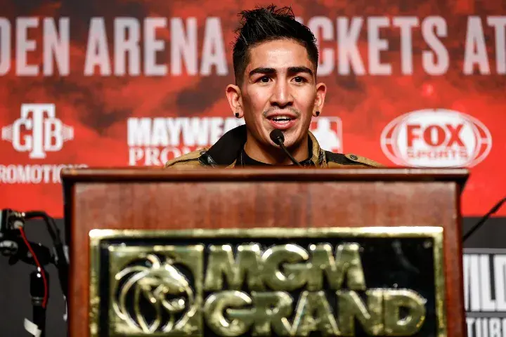 Leo Santa Cruz