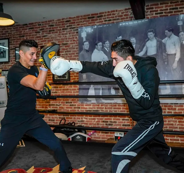 Leo Santa Cruz