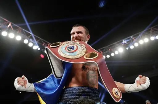 Lomachenko Walters Fight