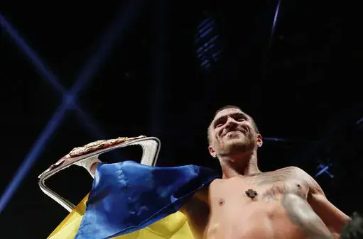 Lomachenko Walters Fight