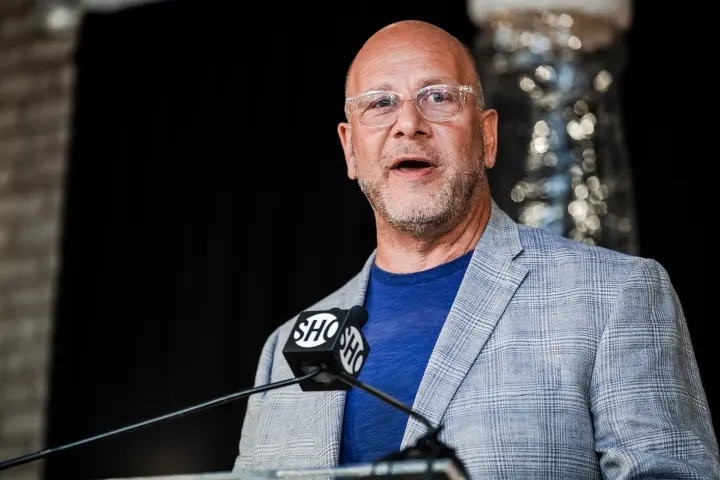 Lou Dibella