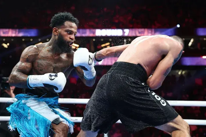 Love Valenzuela Fight
