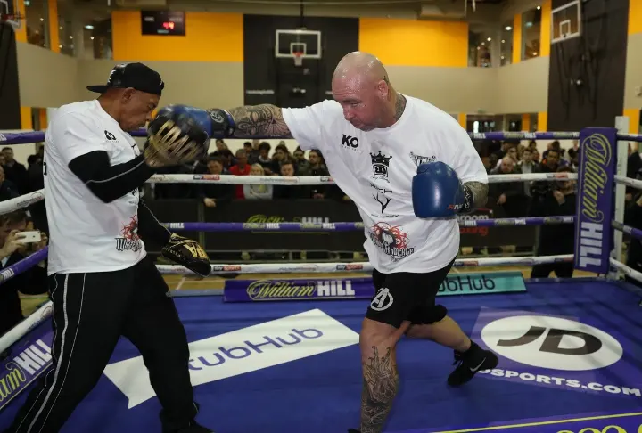 Lucas Browne
