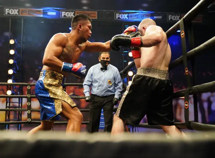 Marcial Whitfield Fight