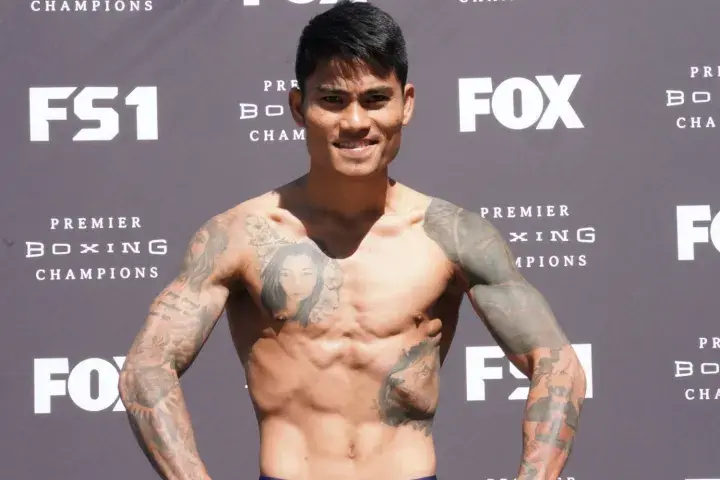 Mark Magsayo