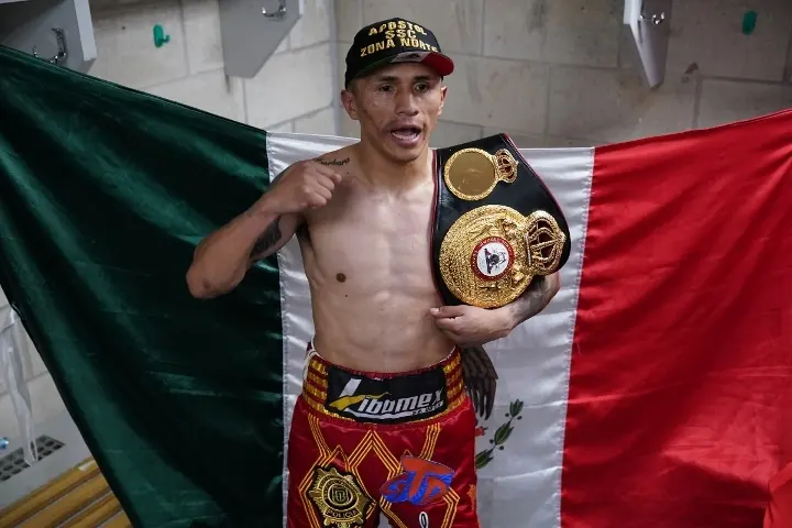 Mauricio Lara