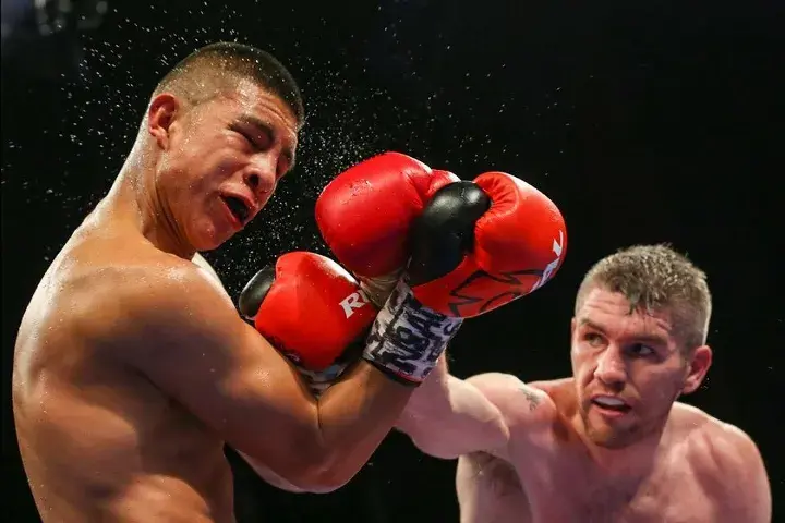 Munguia Smith Fight