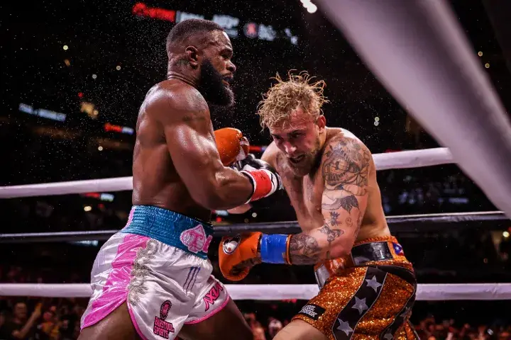 Paul Woodley Fight