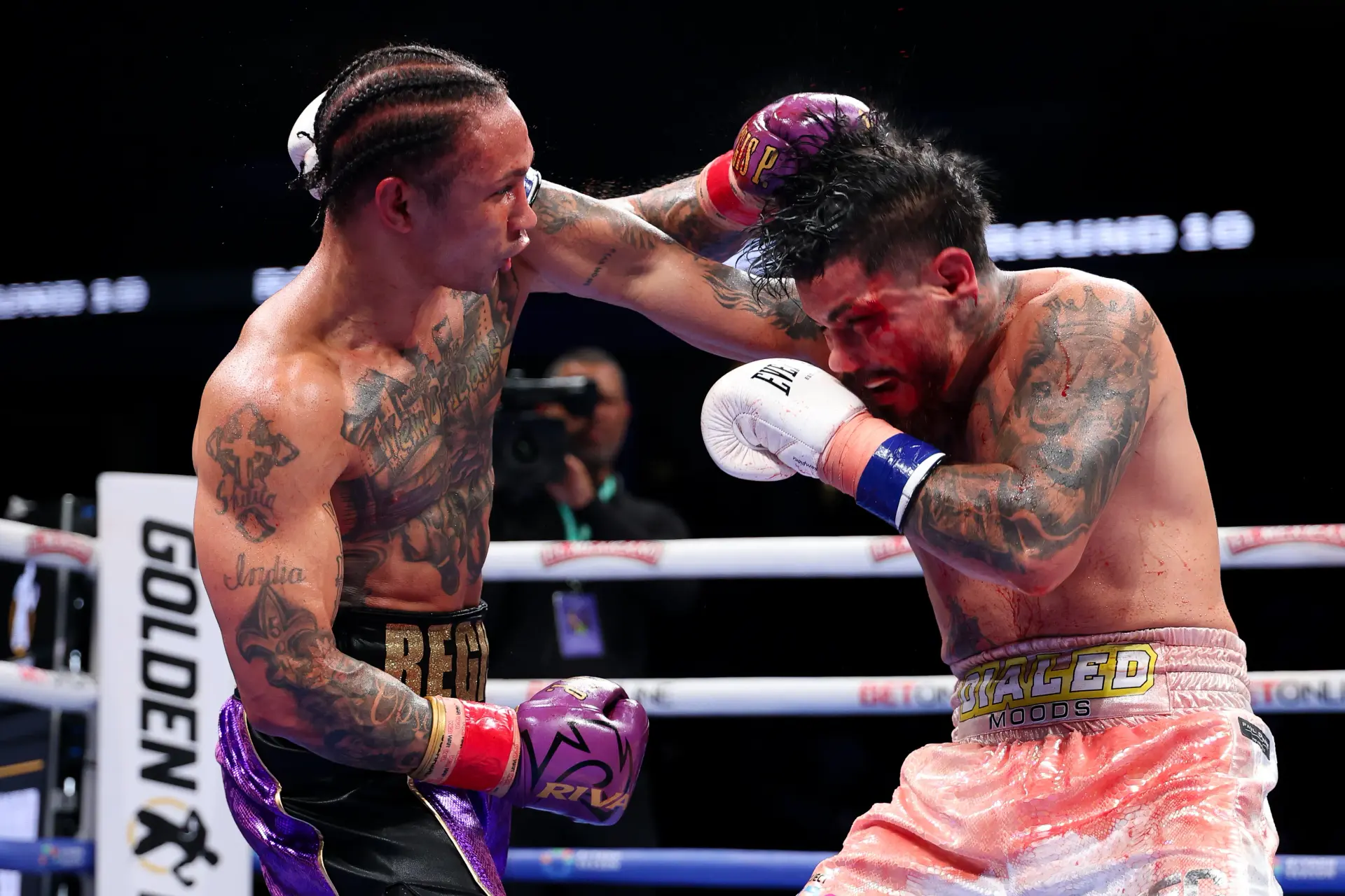 Regis Prograis and Joseph Diaz trade punches
