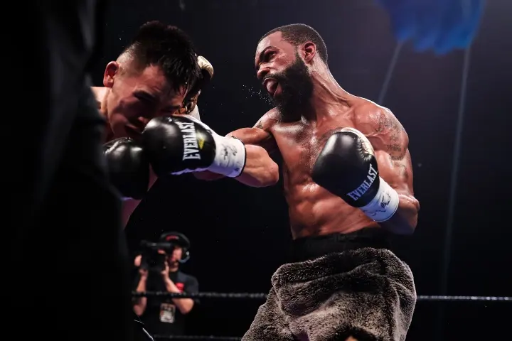 Russell Nyambayar Fight