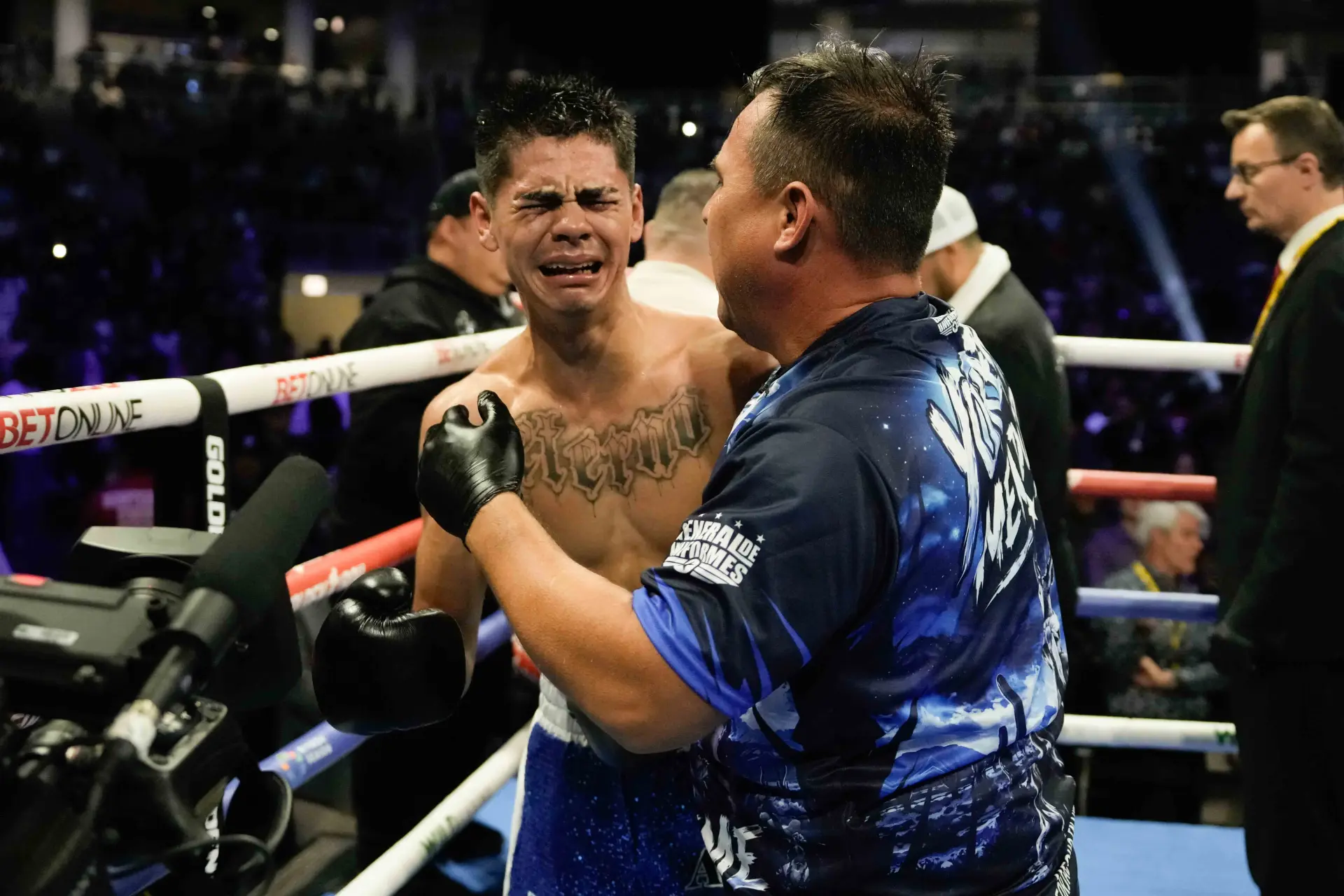 Sergio Mendoza defeats Ricardo Sandoval October 10, 2026