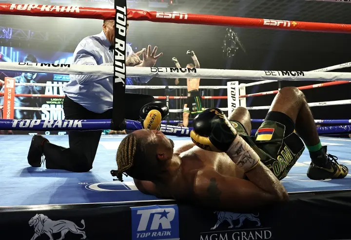 Smith Alvarez Fight
