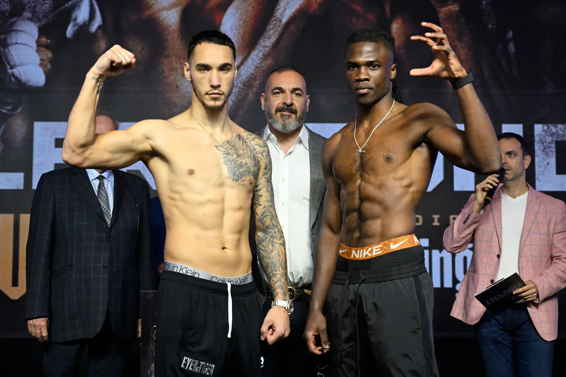 Steven Butler and Stephane Fondjo on the scales