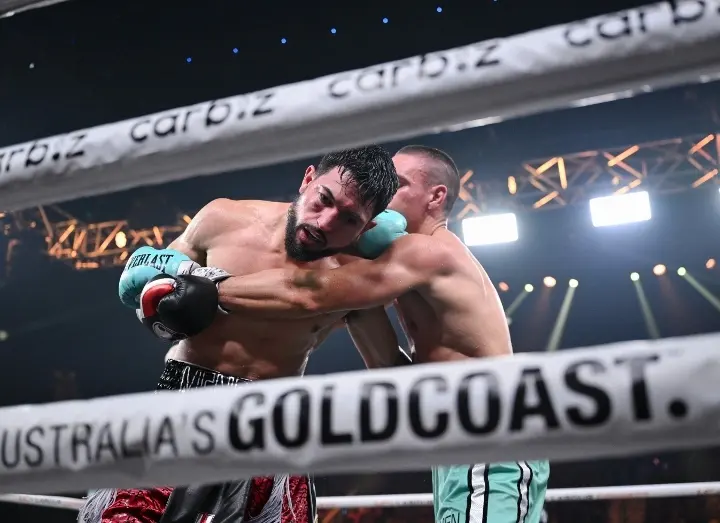 Tszyu Mendoza Fight