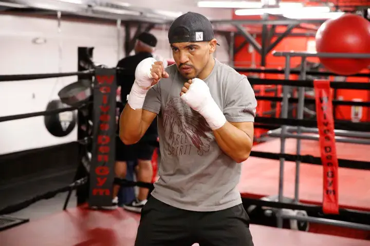 Victor Ortiz