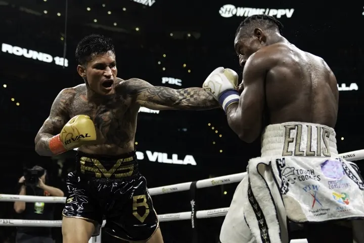 Villa Ellis Fight Hafey