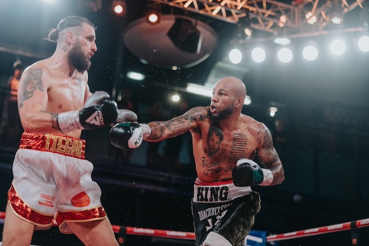 Lyndon Arthur Survives Liam Cameron VIa Split-Decision Victory