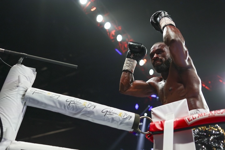 www.boxingscene.com