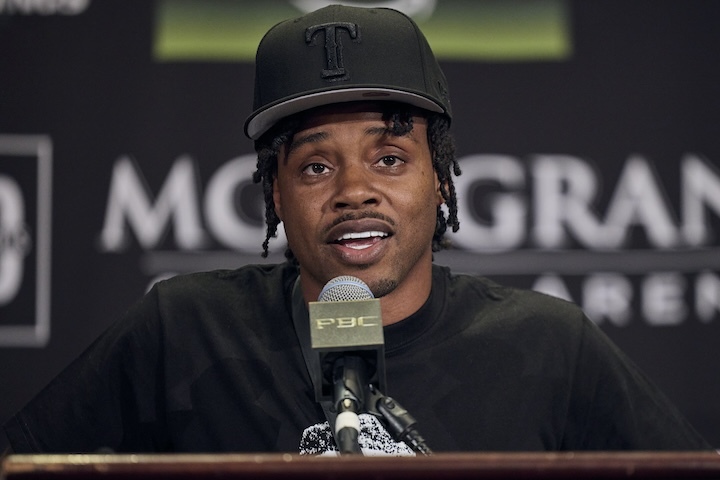 Spence Backs Crawford to Beat Canelo: 'He’s Chasing Greatness'