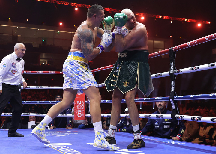 Boxingscenes Midweek Mailbag Usyk Vs Fury Pacquiaos Retirement Reversal Find Out Now - 0mzn0ej