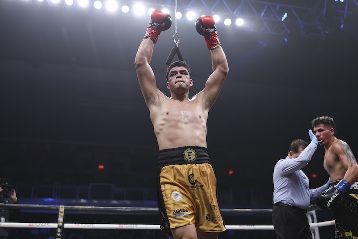 Yair Gallardo Blasts Out Michael Ruiz in Two at Turning Stone