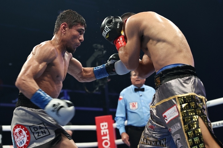 akhmadaliev-tapales-fight (26)