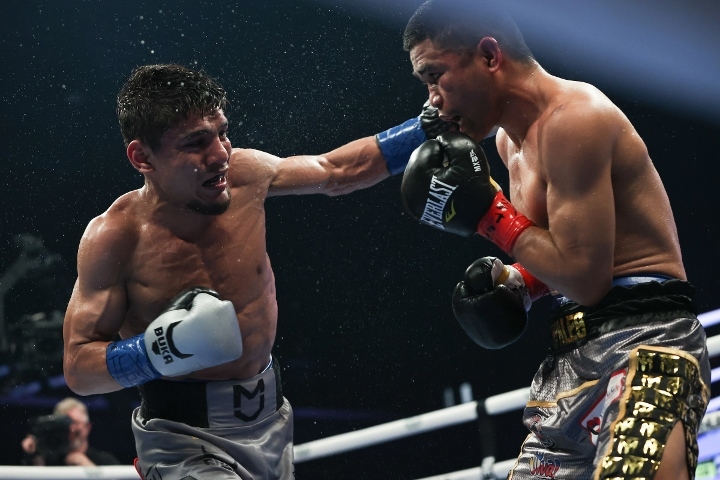 akhmadaliev-tapales-fight (30)