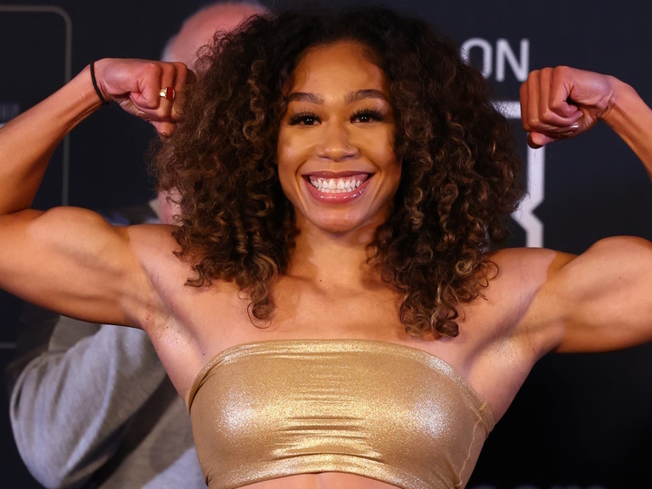 Alycia Baumgardner Drops Mekhaled Twice, Wins Decision To Become Undisputed Alycia Baumgardner Drops Mekhaled Twice, Wins Decision To Become Undisputed