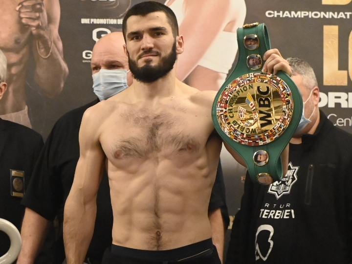 Artur Beterbiev Knocks Marcus Browne Out in Ninth of Bloody Fight - Boxing  News