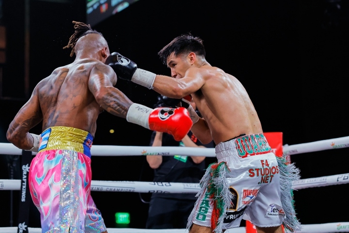 barthelemy-juarez-fight (6)