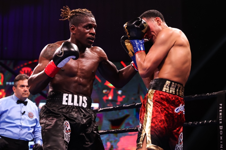 benavidez-ellis-fight (12)