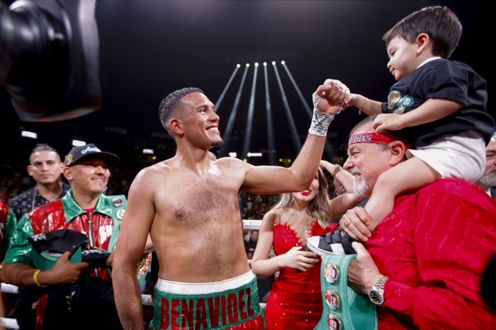 benavidez-lemieux-fight (15)