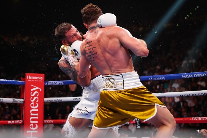 canelo-plant-fight (12)_1636280463