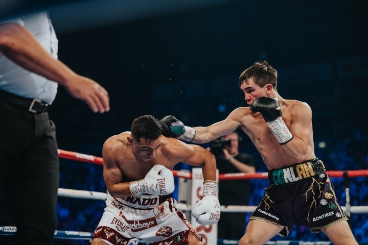 conlan-lopez-fight (10)