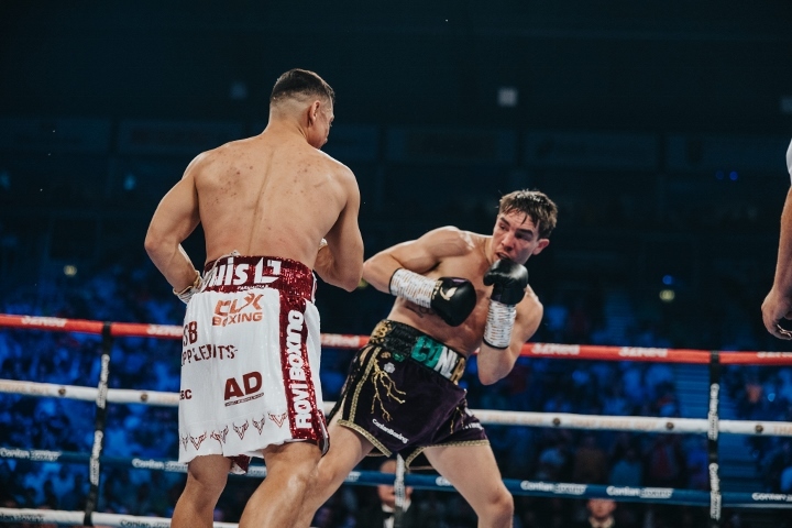 conlan-lopez-fight (5)