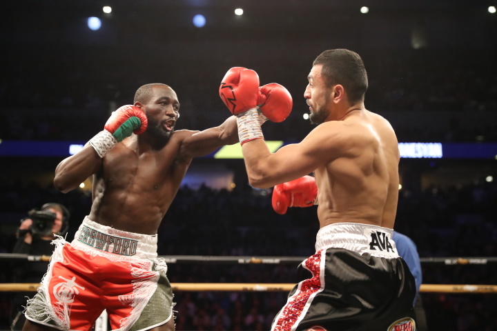 crawford-avanesyan-fight-32