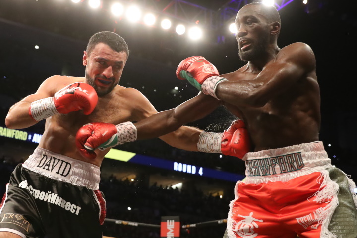 crawford-avanesyan-fight-3332